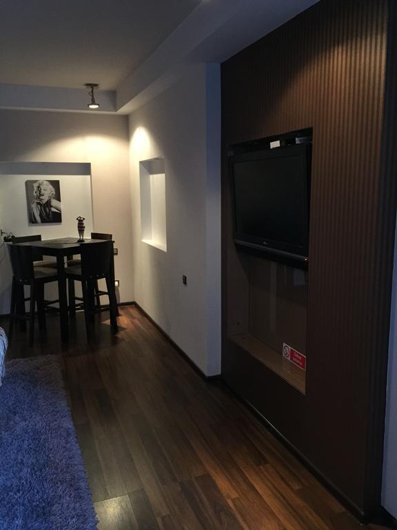 Ferienwohnung Apartament Tipton Jelenia Góra Exterior foto